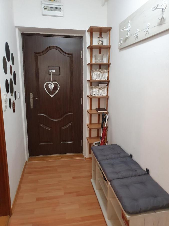 Winter Queen Apartment *